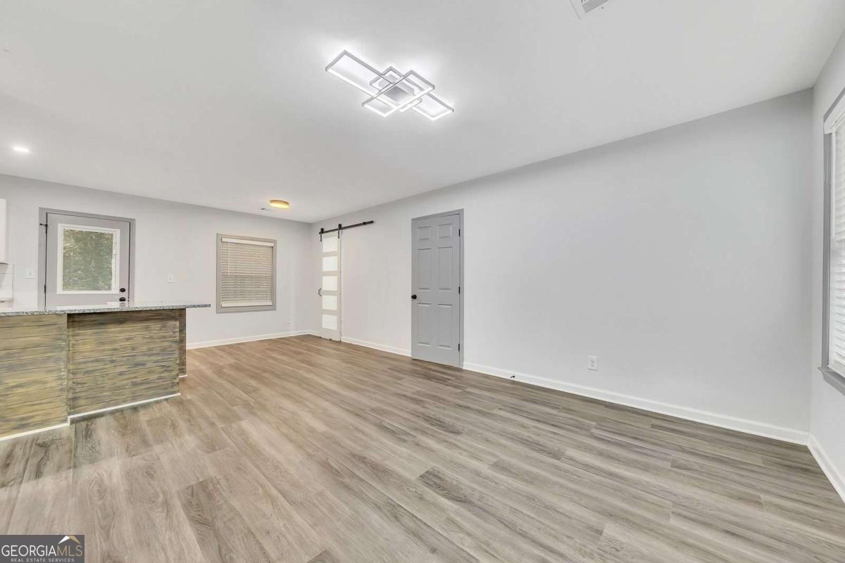 2899 Gresham Road Atlanta - 5