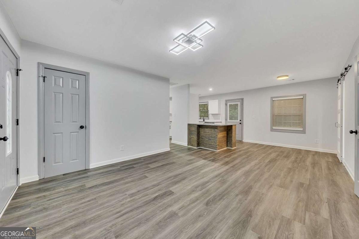 2899 Gresham Road Atlanta - 7
