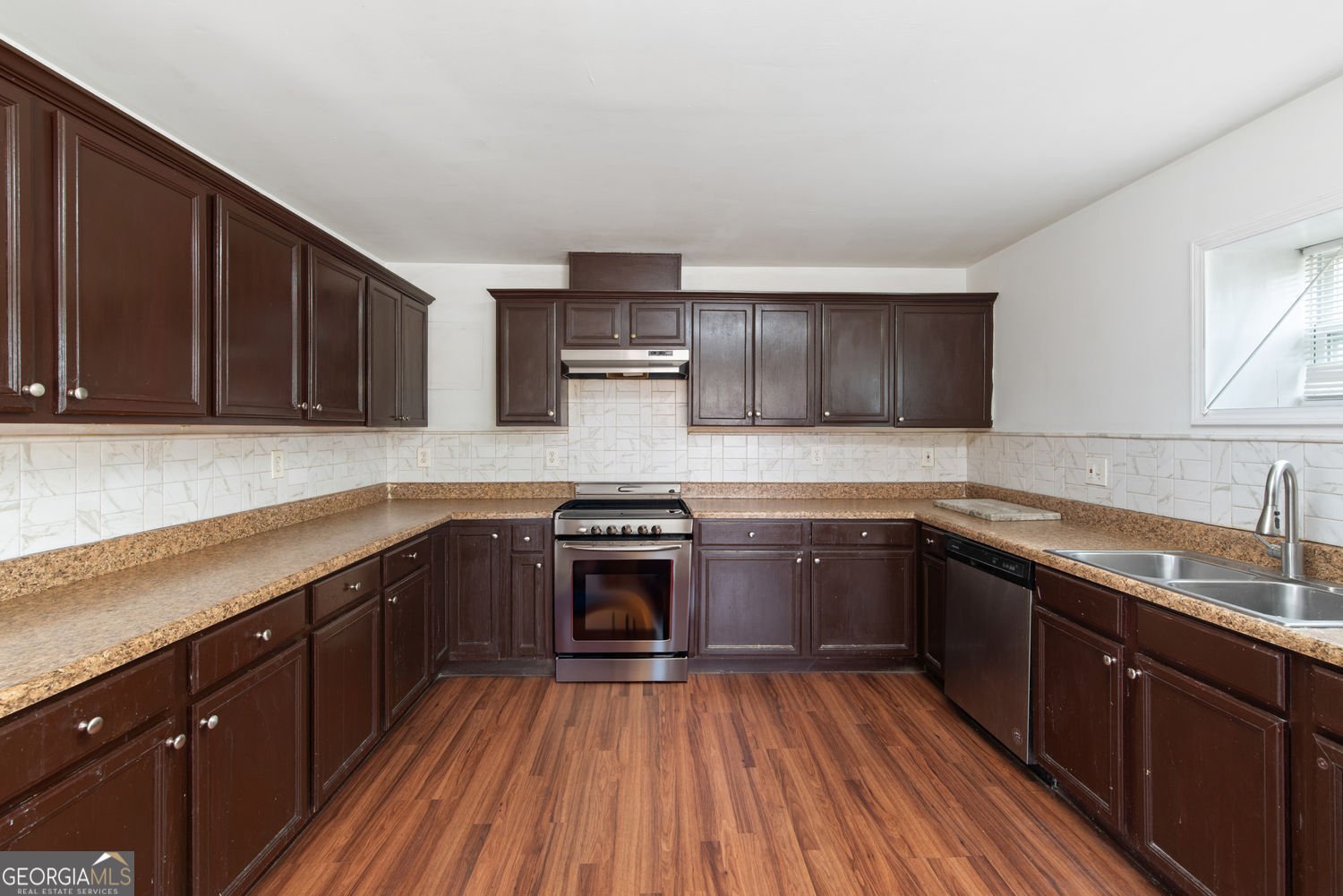 2645 Barkley Manor Drive Lawrenceville - 33