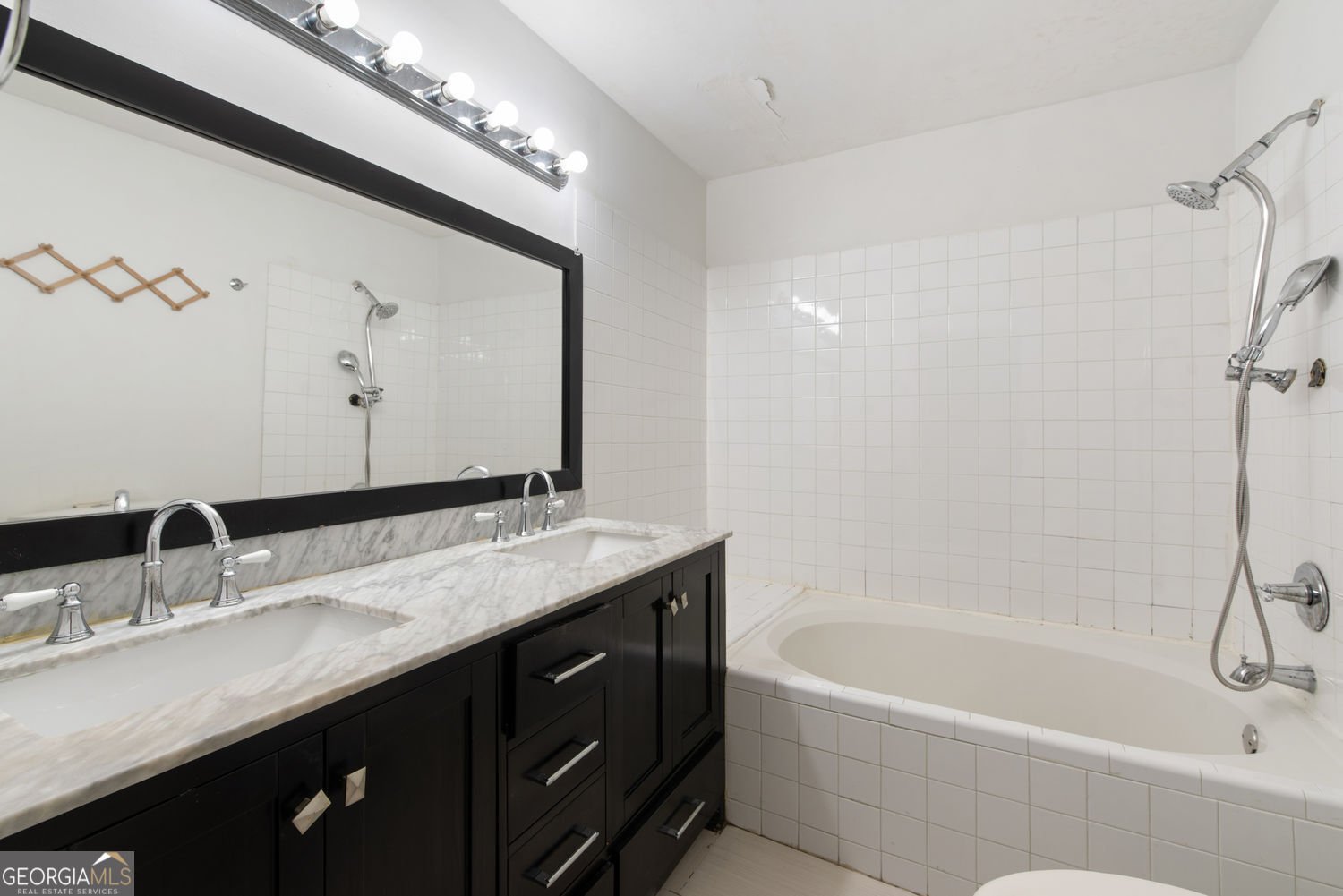 2645 Barkley Manor Drive Lawrenceville - 36
