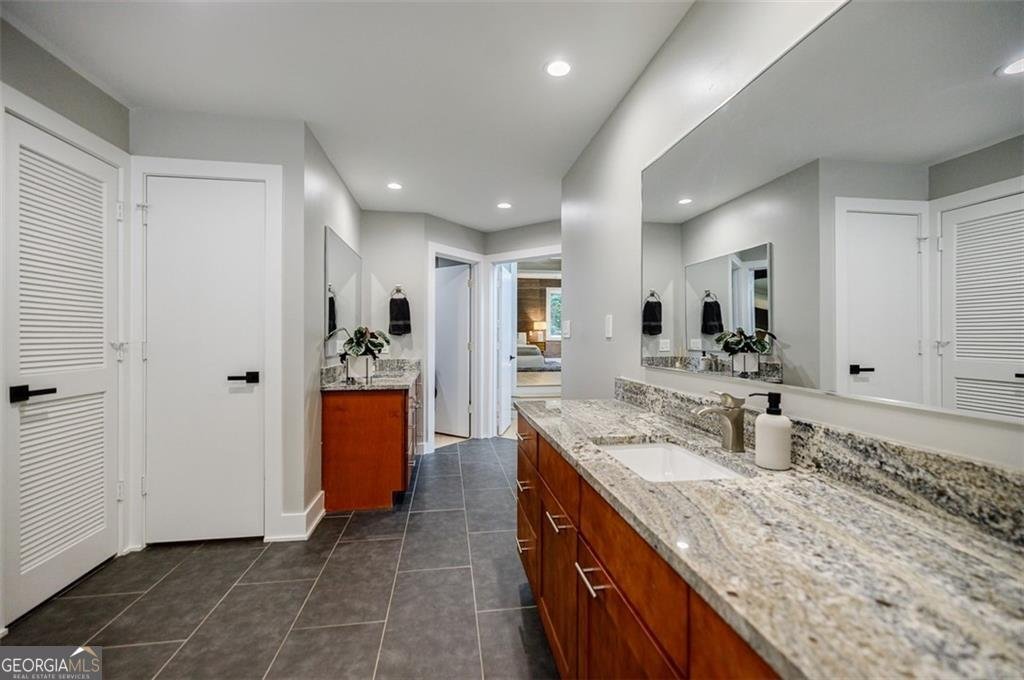 1510 Chevron Drive Sandy Springs - 33