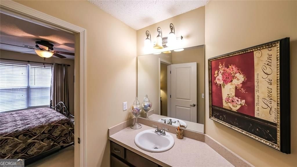 893 Somersby Drive Dallas - 32