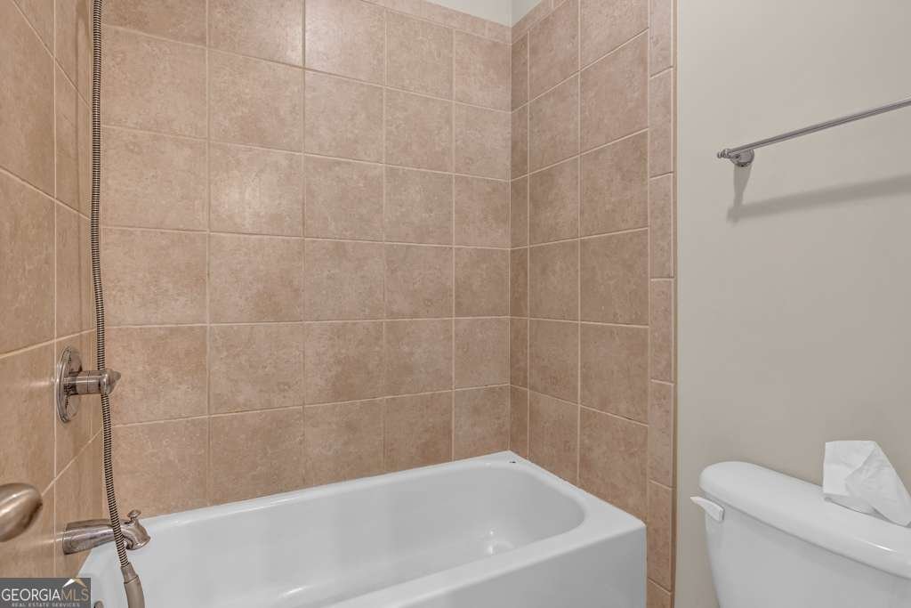 3810 Baverton Drive Suwanee - 31