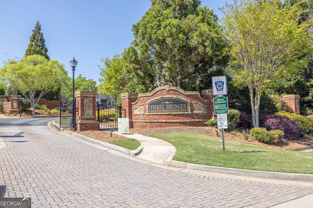 3810 Baverton Drive Suwanee - 44