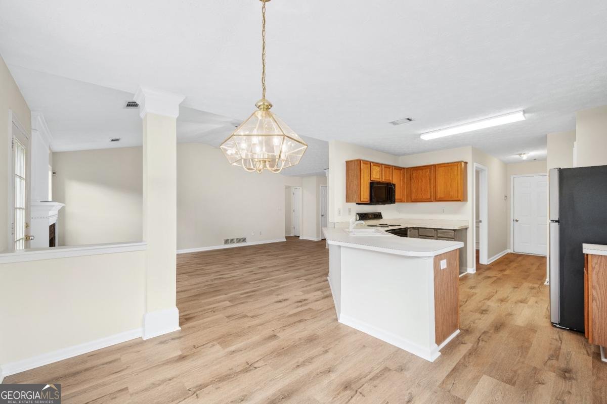 910 Laurel Cove Drive Snellville - 10