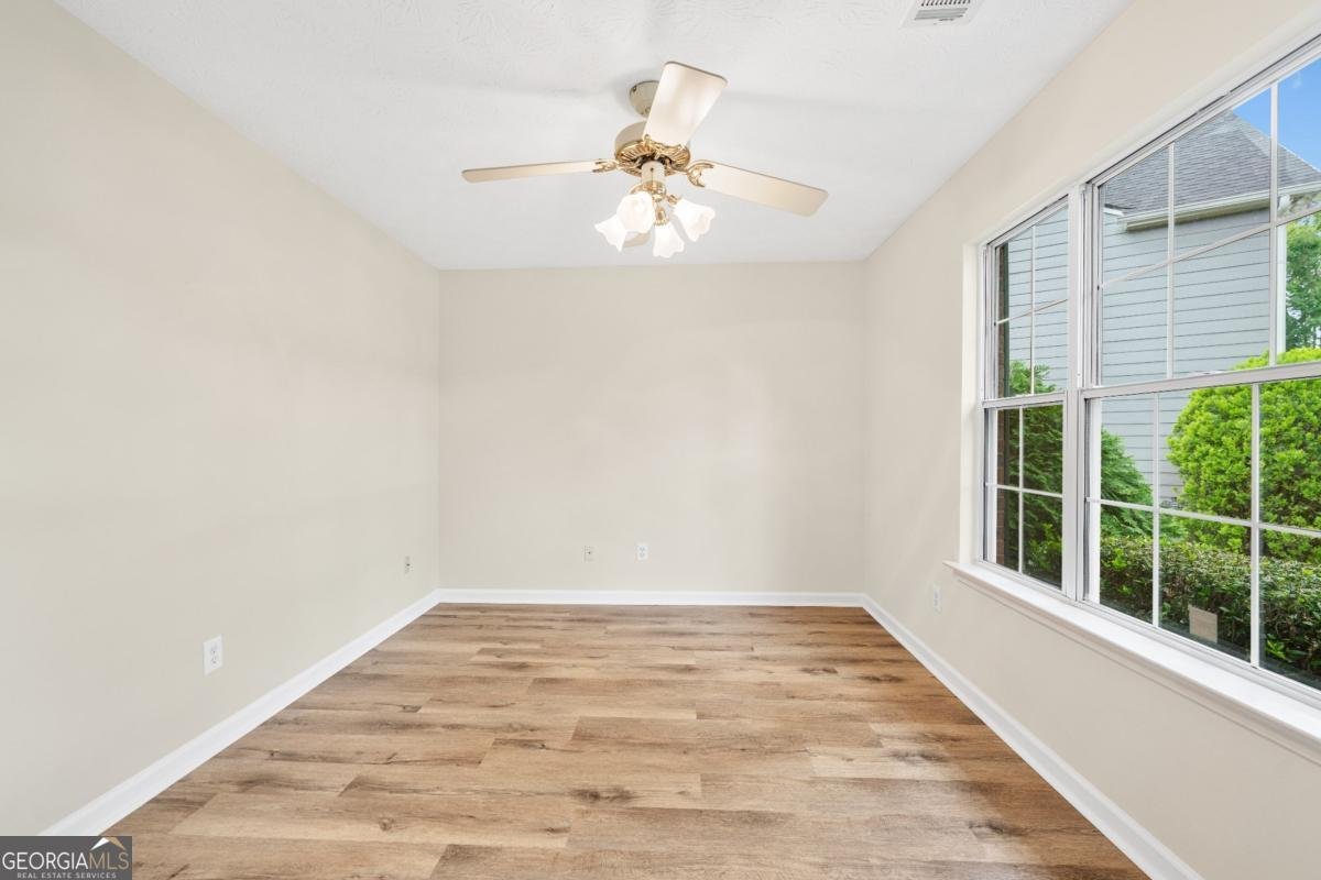910 Laurel Cove Drive Snellville - 24