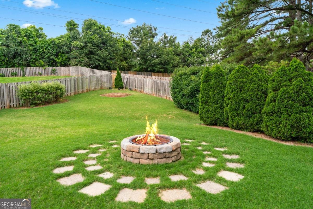 910 Laurel Cove Drive Snellville - 30