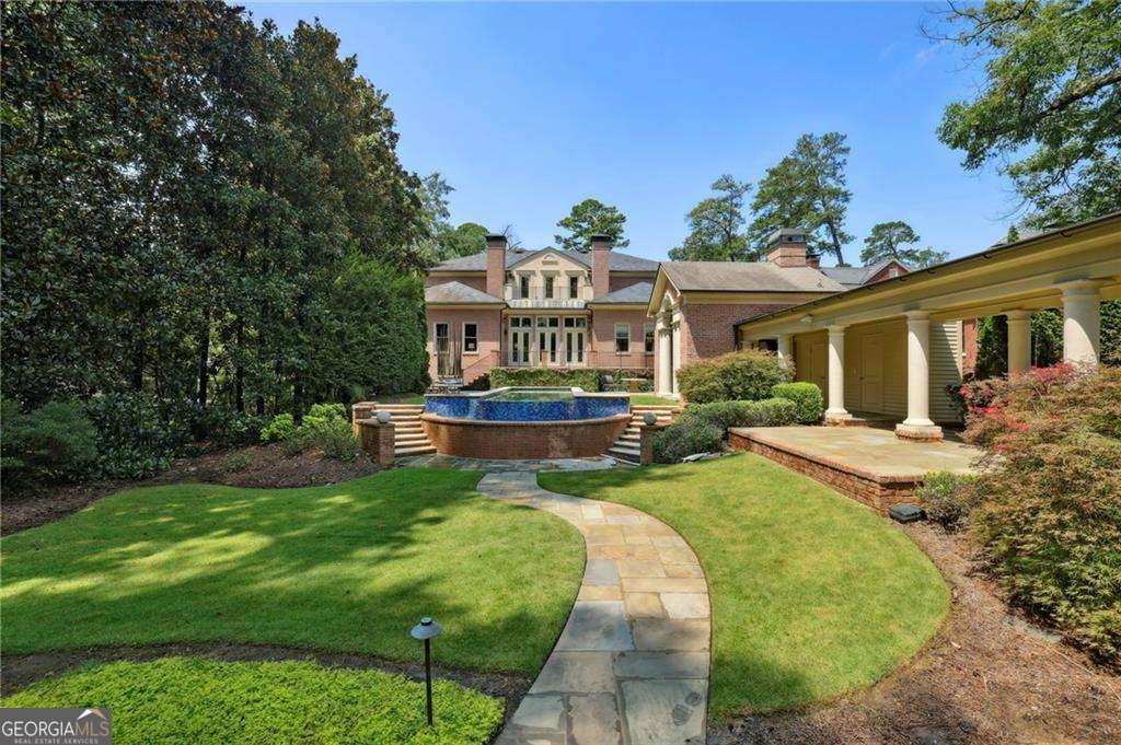 2883 Andrews Drive Atlanta - 27