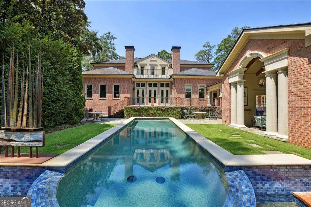 2883 Andrews Drive Atlanta - 28