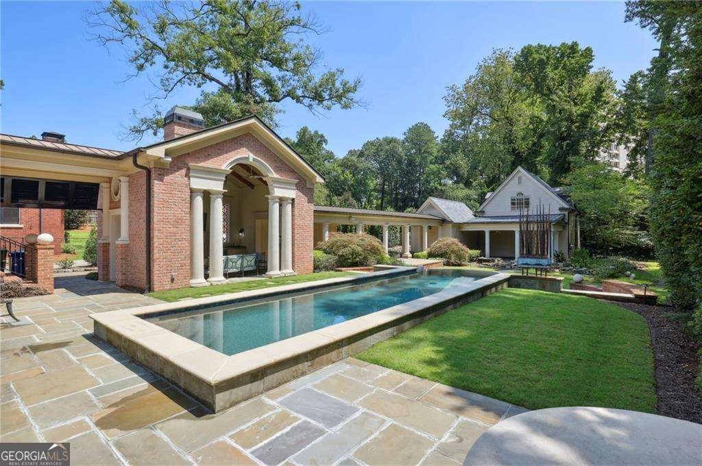 2883 Andrews Drive Atlanta - 4