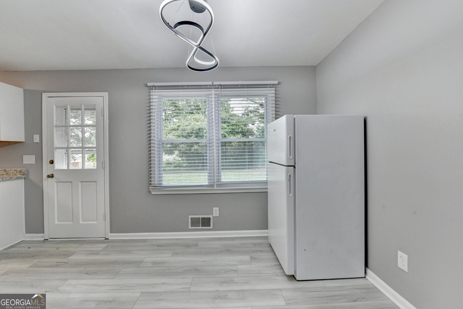 1094 Amber Ridge Lilburn - 30