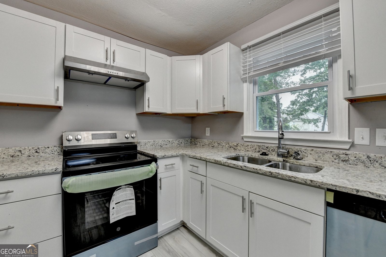 1094 Amber Ridge Lilburn - 35