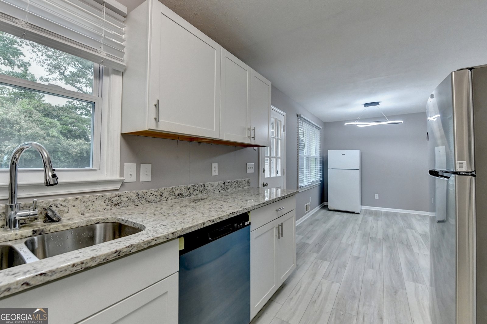 1094 Amber Ridge Lilburn - 36