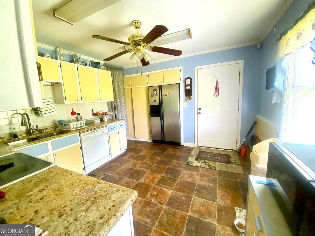 2557 Bartley Road Lagrange - 3