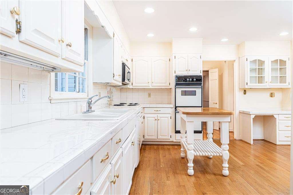 5287 Vernon Lake Drive Atlanta - 17