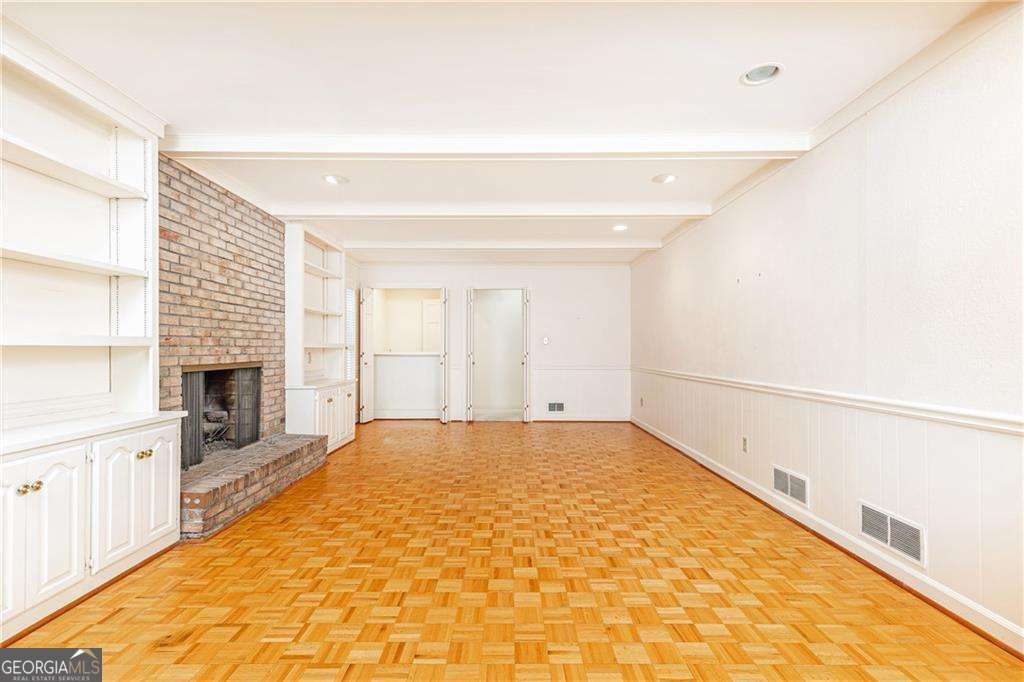 5287 Vernon Lake Drive Atlanta - 25