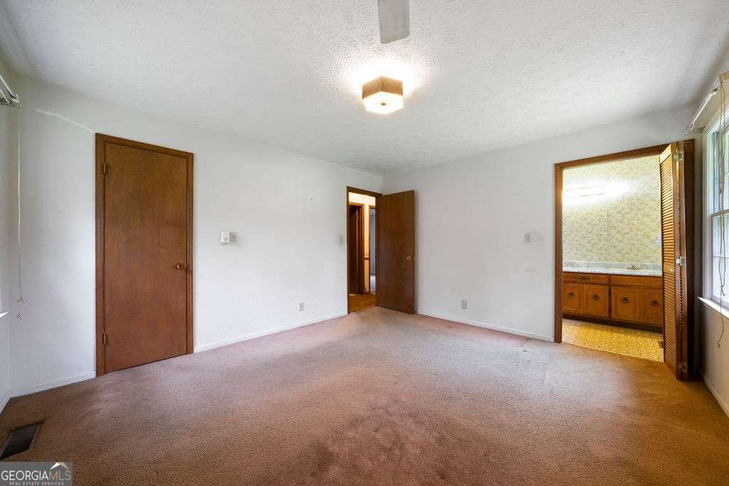 101 Beaver Run Lagrange - 14