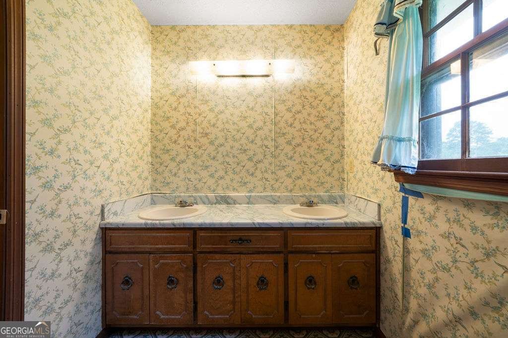 101 Beaver Run Lagrange - 16