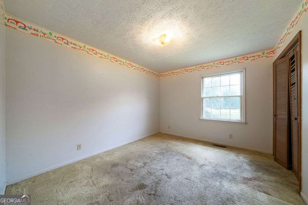101 Beaver Run Lagrange - 19