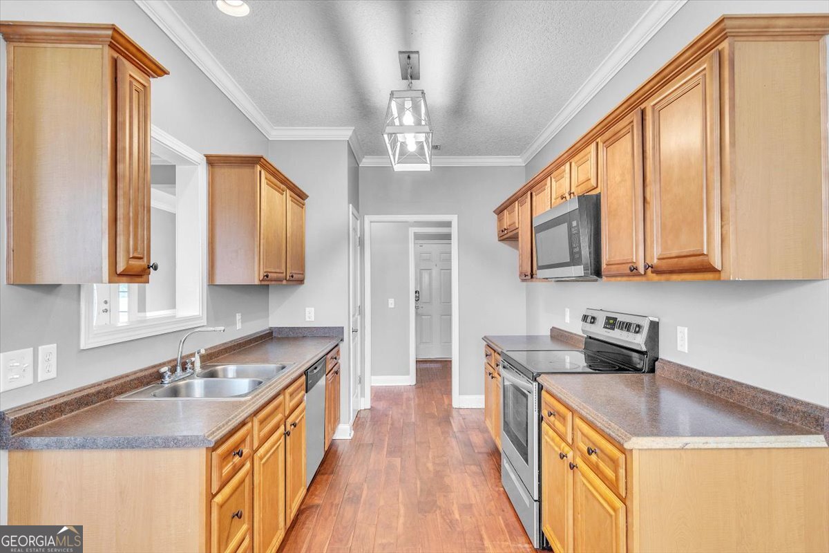 1212 Barnard Street Glennville - 10