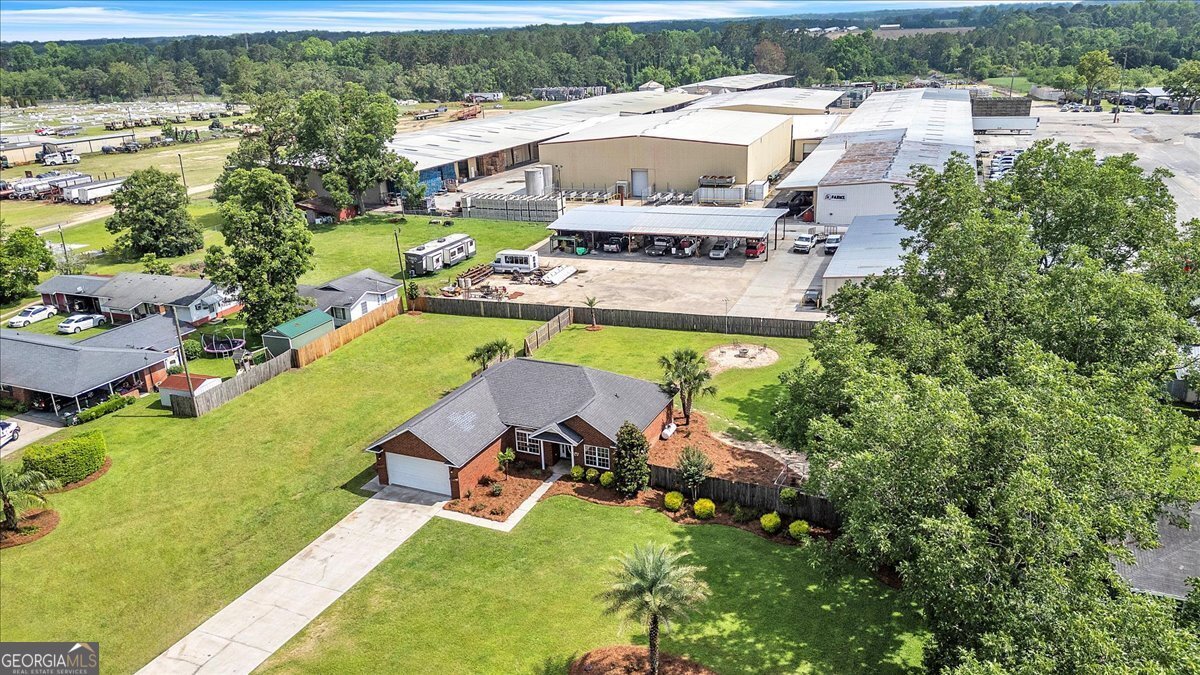 1212 Barnard Street Glennville - 38