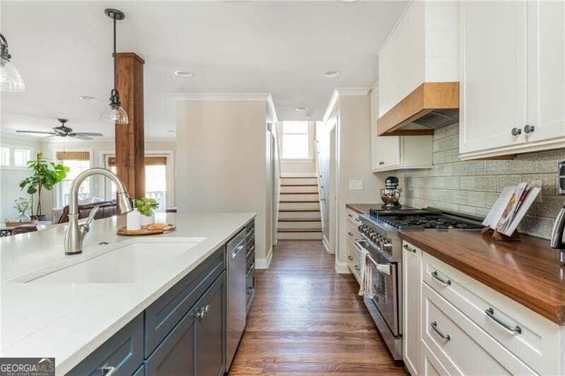 1555 Steele Drive Atlanta - 24