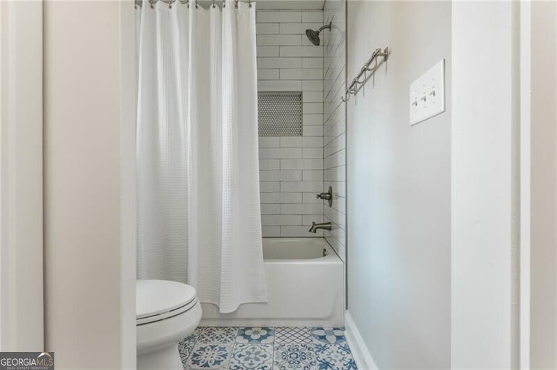 1555 Steele Drive Atlanta - 54