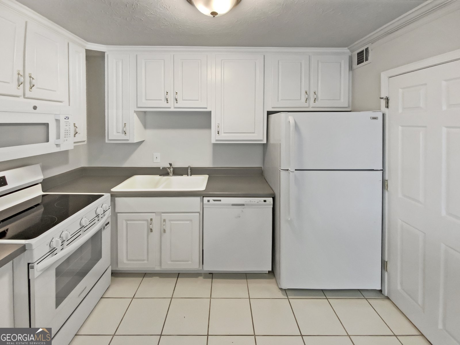1480 D Ne Pine Log Road Conyers - 14