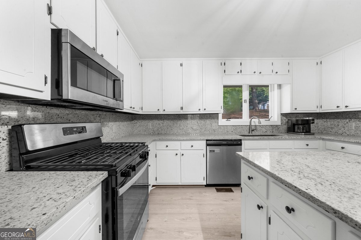 2945 Thompson Mill Road Gainesville - 22