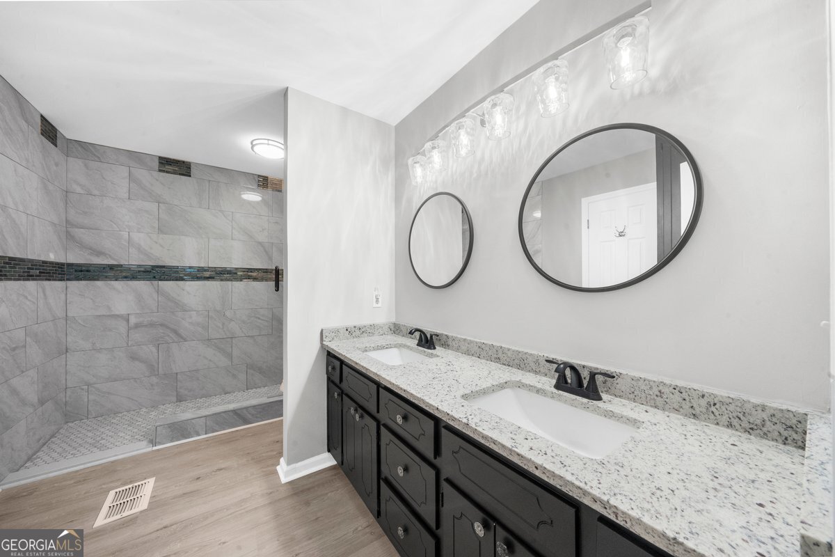 2945 Thompson Mill Road Gainesville - 32