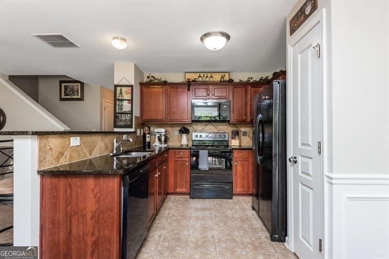 442 COLONIAL Walk Woodstock - 15