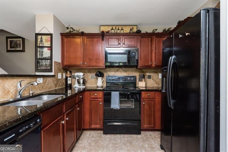 442 COLONIAL Walk Woodstock - 17