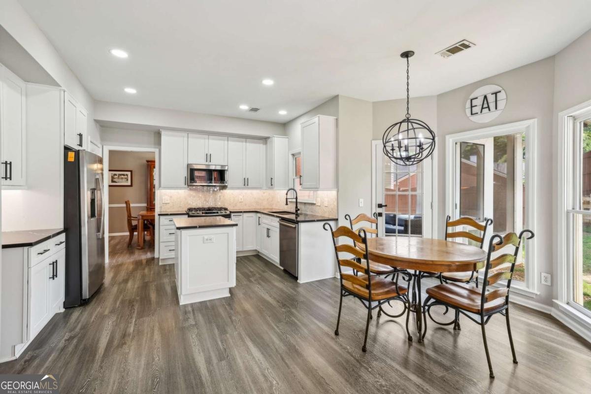 10300 Medridge Circle Johns Creek - 2