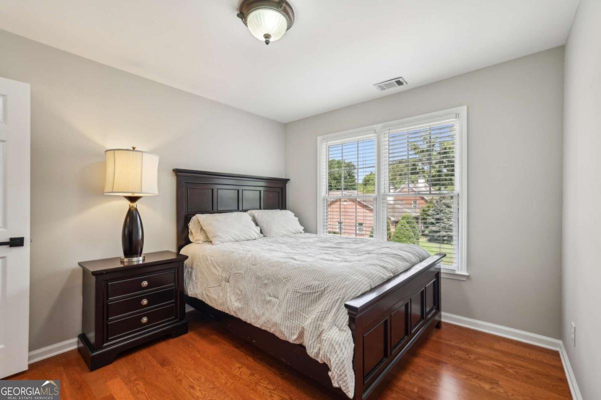 10300 Medridge Circle Johns Creek - 27