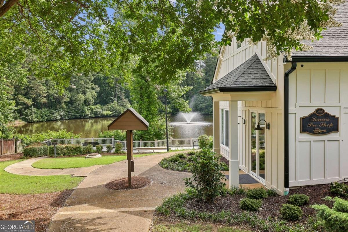 10300 Medridge Circle Johns Creek - 37