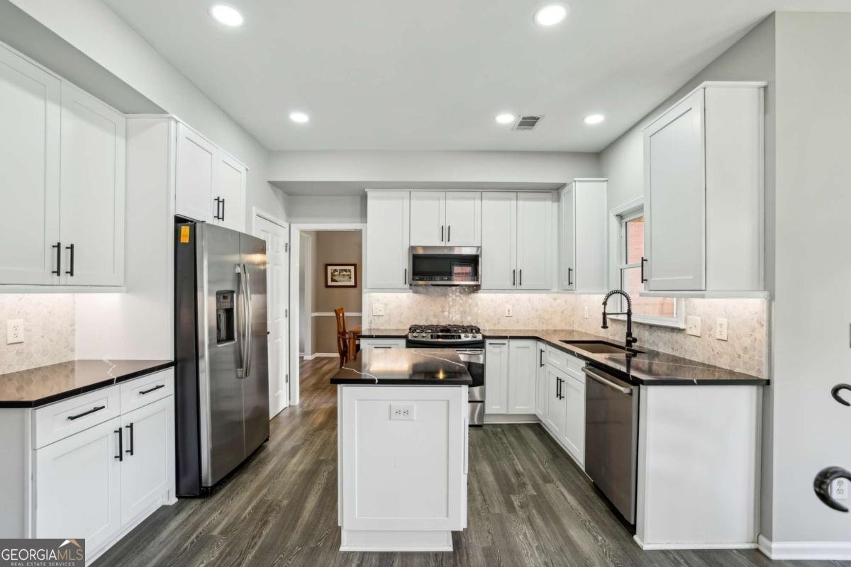 10300 Medridge Circle Johns Creek - 5