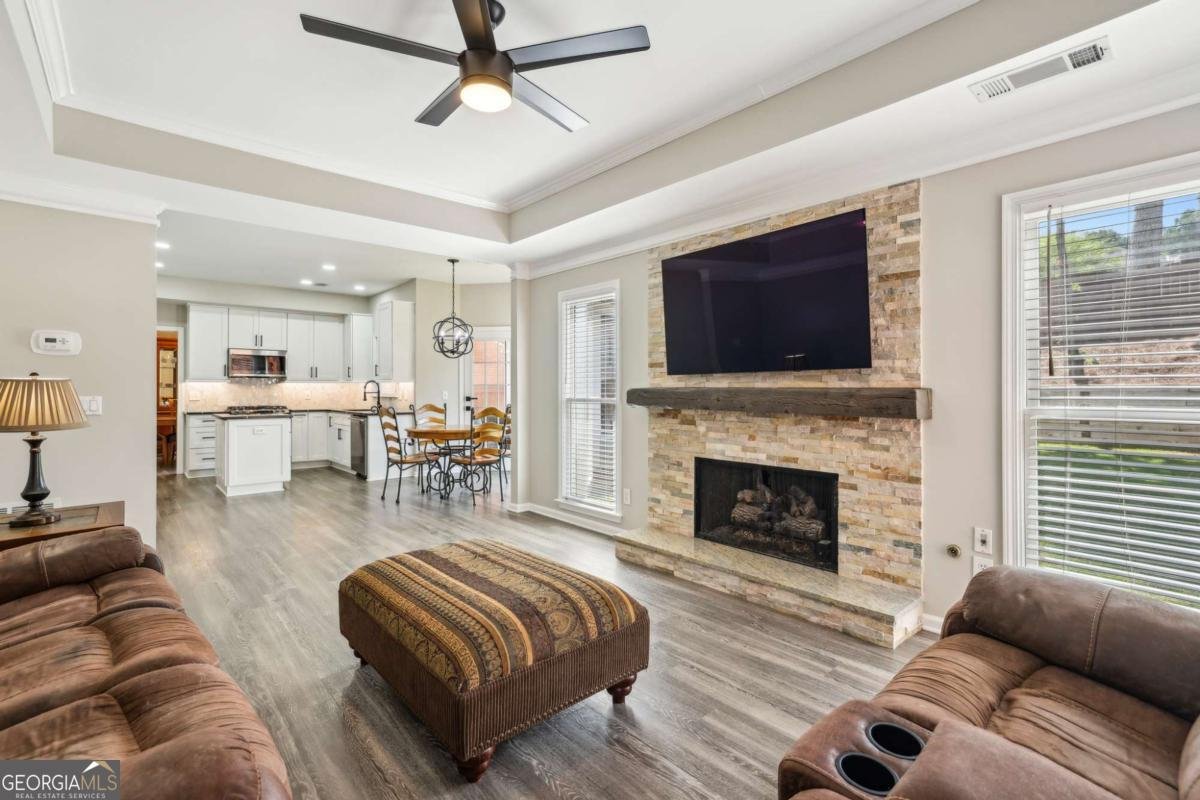 10300 Medridge Circle Johns Creek - 8