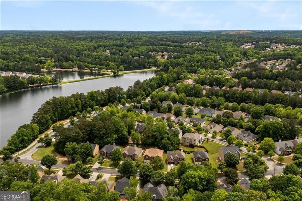 7946 GOSSAMER Drive Fairburn - 37