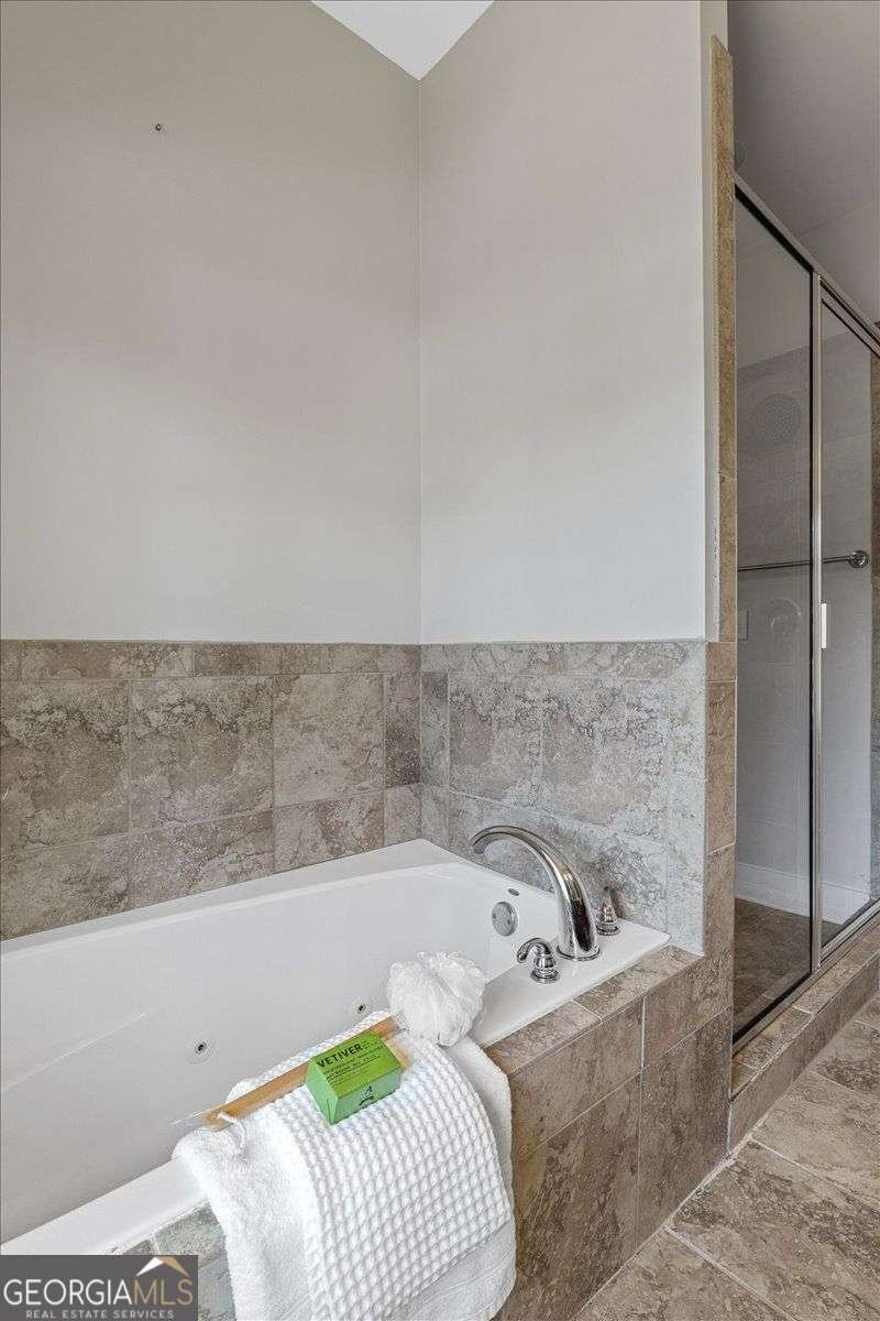 2817 Lincoln Drive Decatur - 28