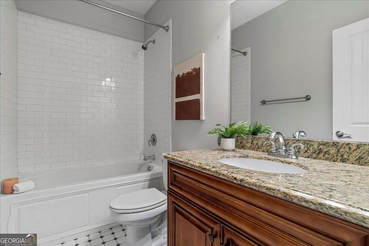 2817 Lincoln Drive Decatur - 33