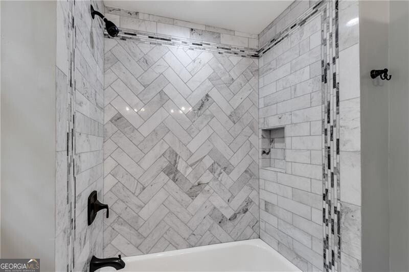 5301 Regency Lake Court Sugar Hill - 39