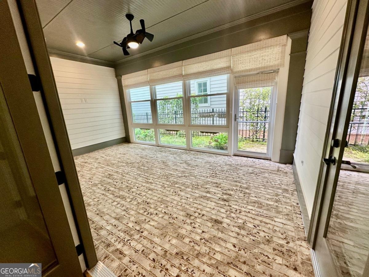 24 Lakewood Park Statham - 29