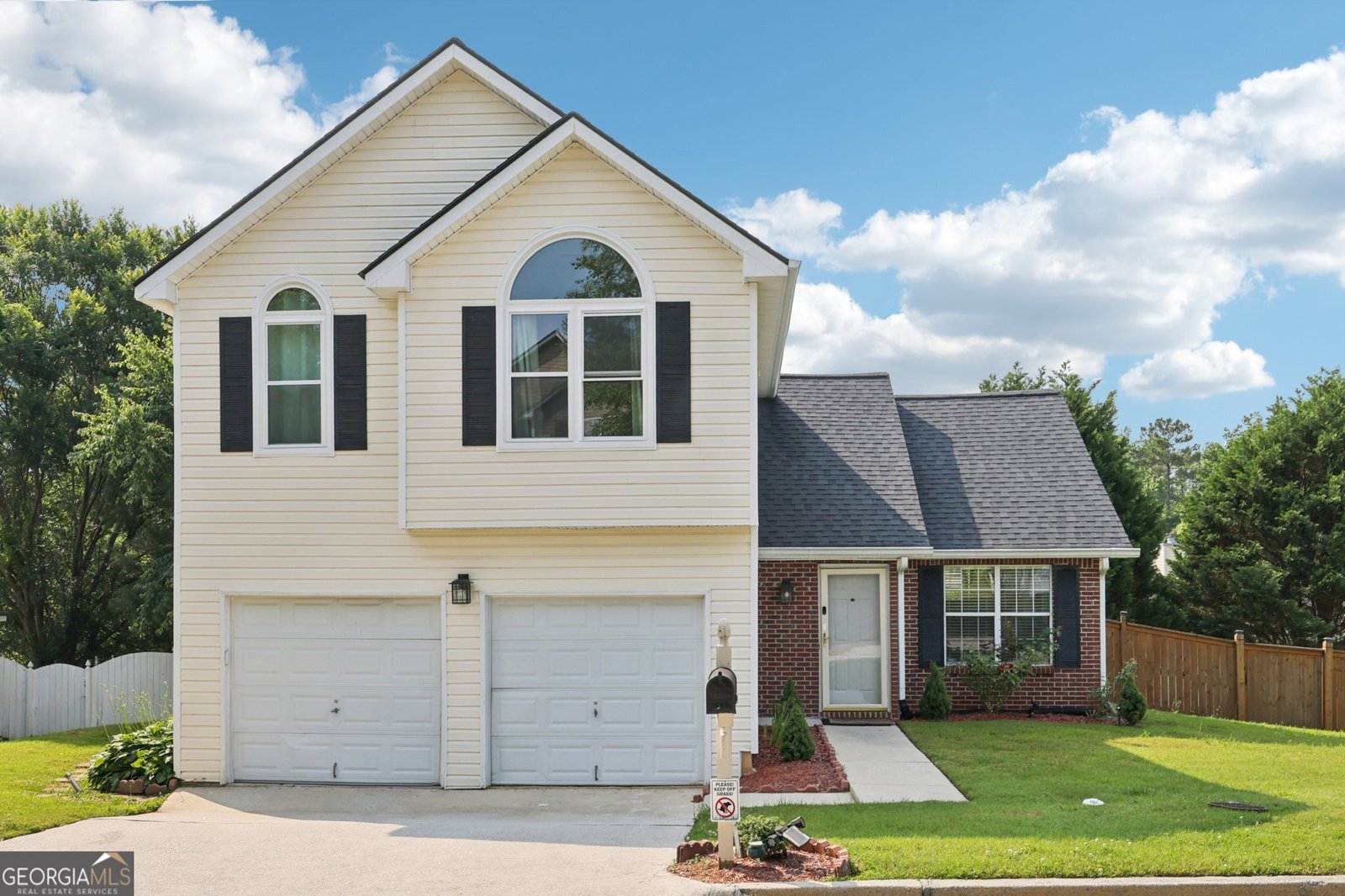 7033 Brecken Trace Lithonia - 1