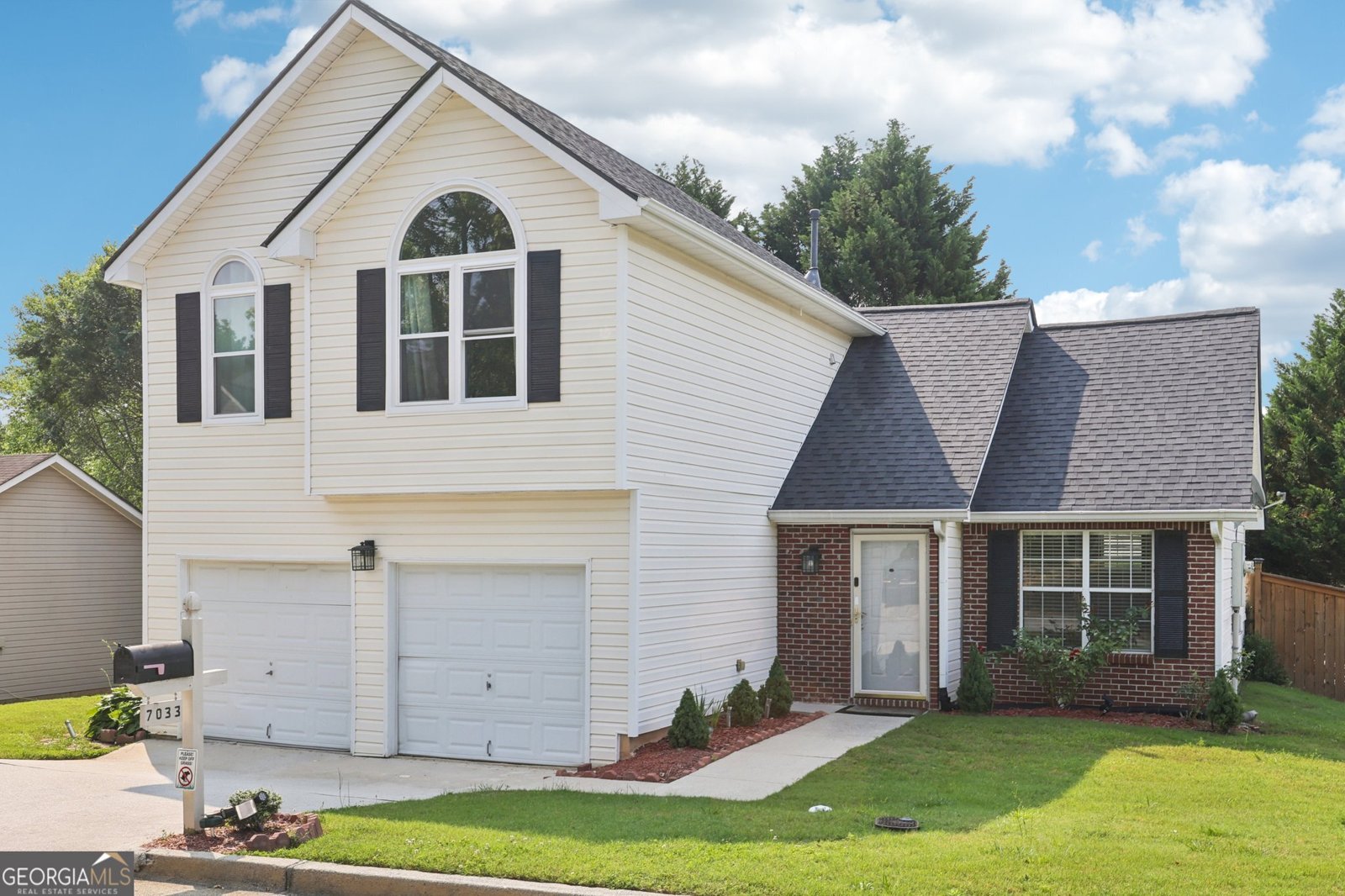 7033 Brecken Trace Lithonia - 2