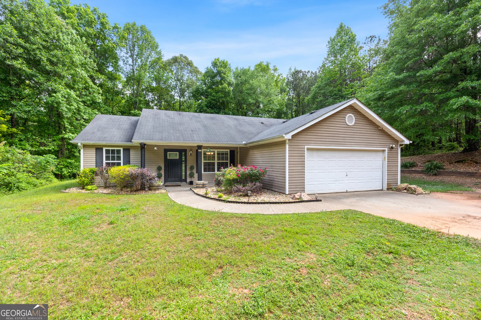 3775 Highway 16 Sharpsburg - 1