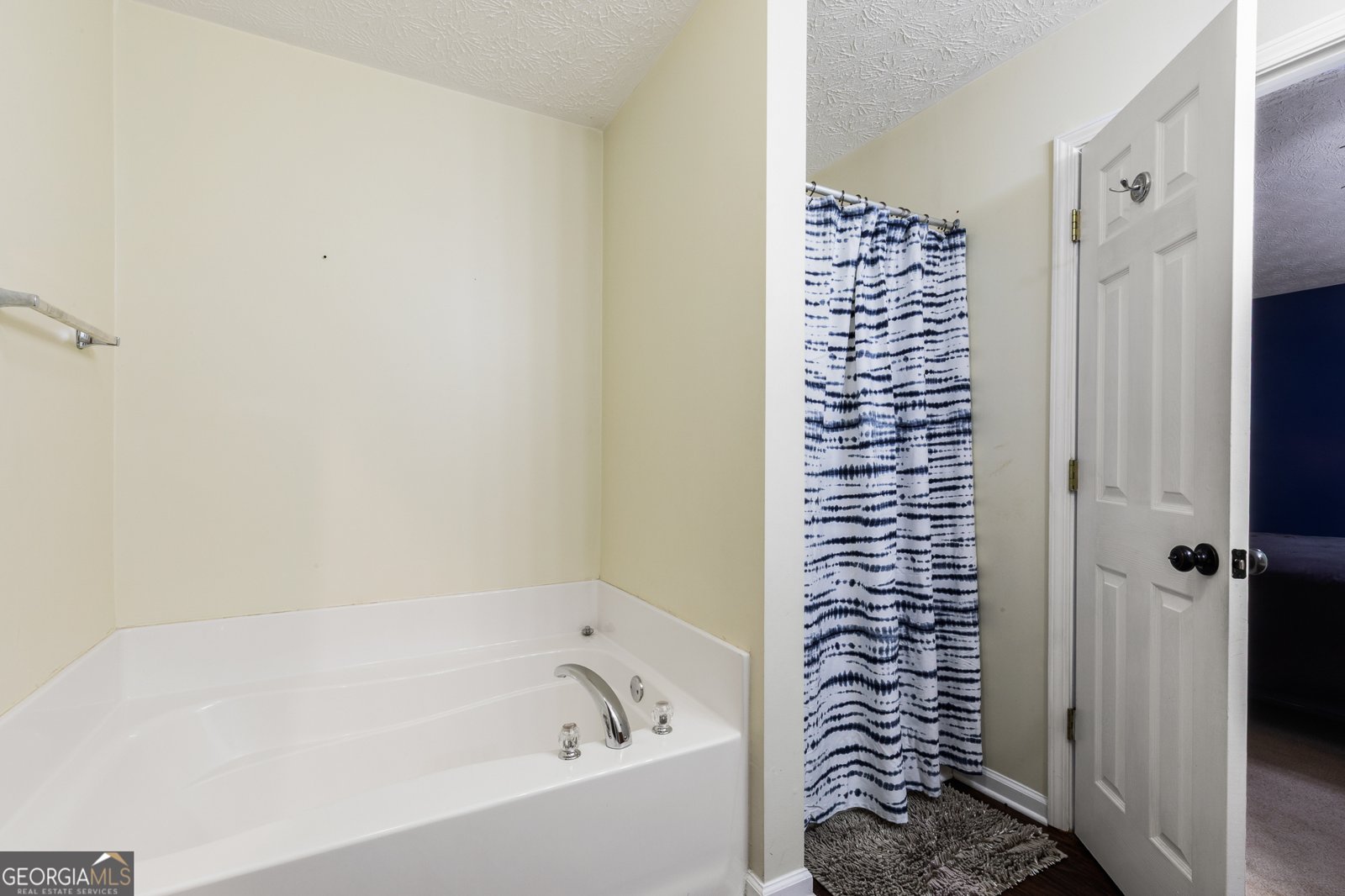 3775 Highway 16 Sharpsburg - 16