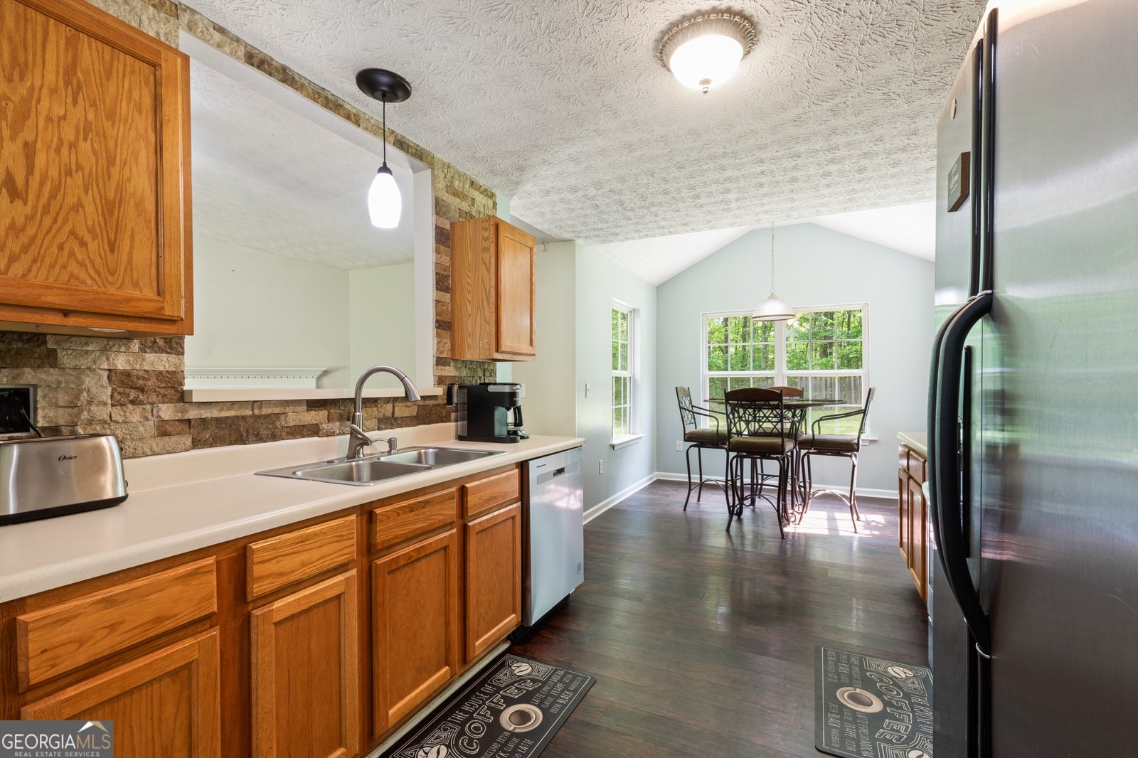 3775 Highway 16 Sharpsburg - 9