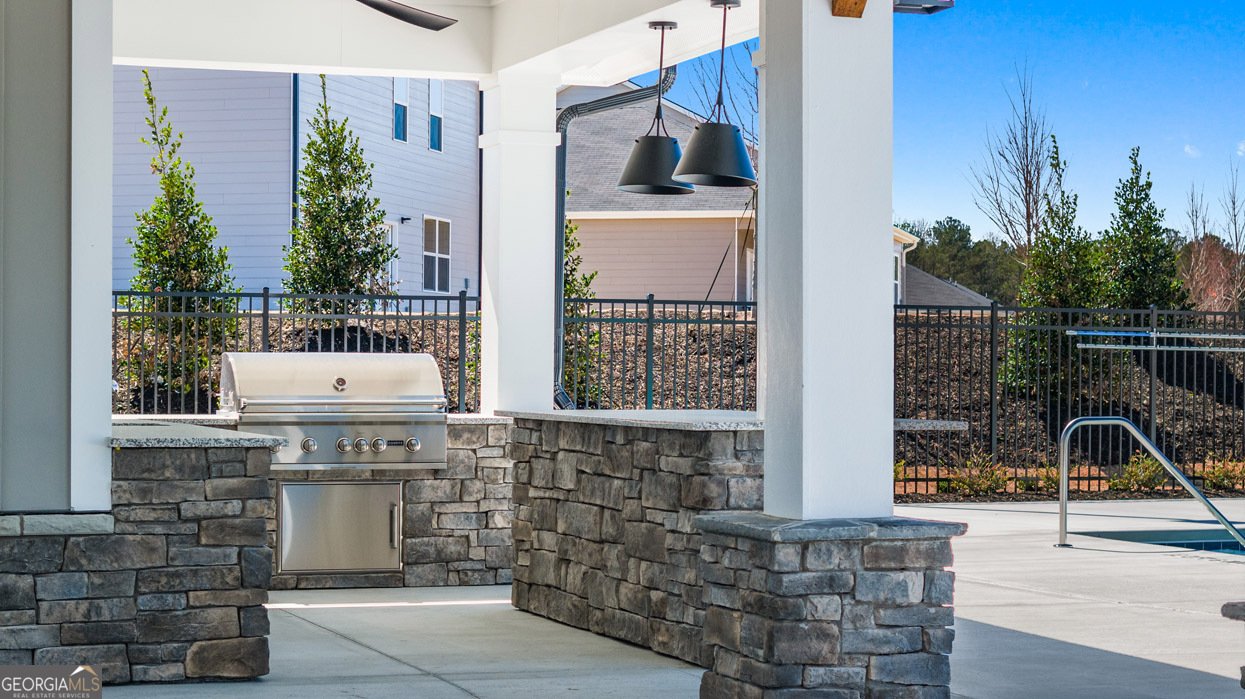 1628 PALLADIAN Drive Lithonia - 15