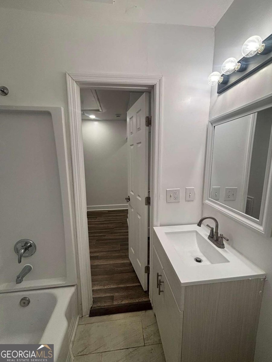 151 Munson Drive Columbus - 6