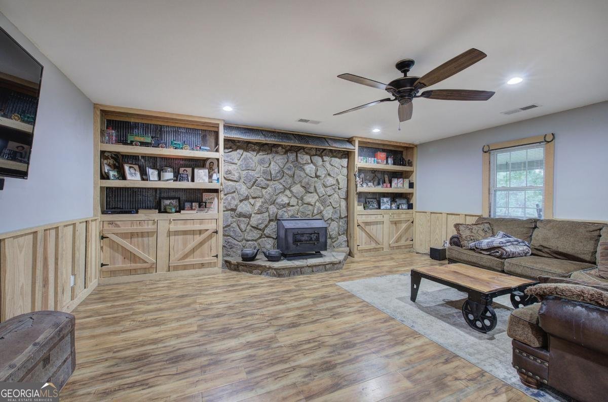 3100 Dallas Acworth Highway Dallas - 18
